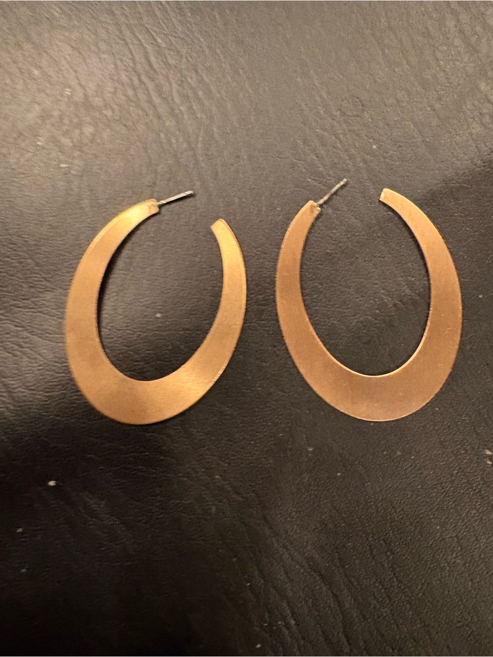 Gold Open Oval Hoop Earrings - Classic Women’s Fashion Jewelry